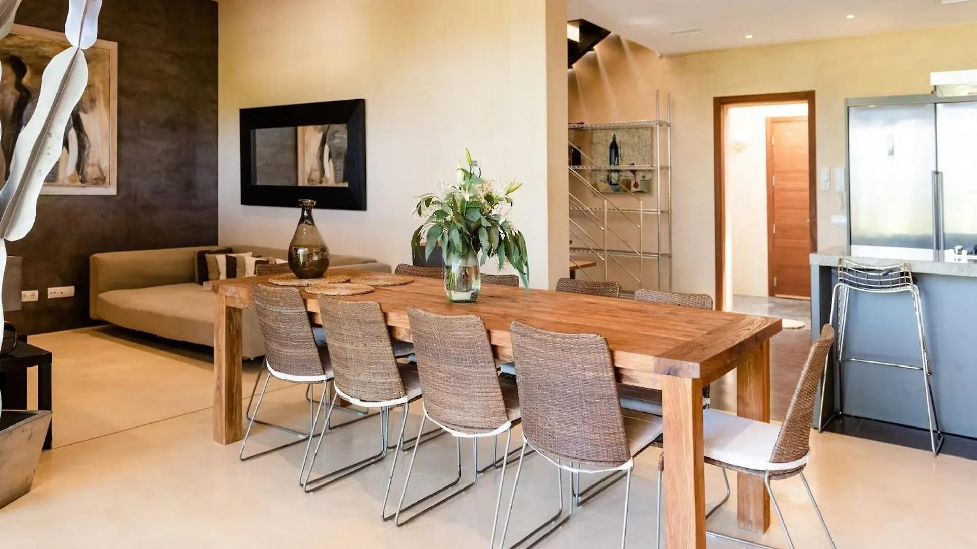Stunning Villa With Gardens San José